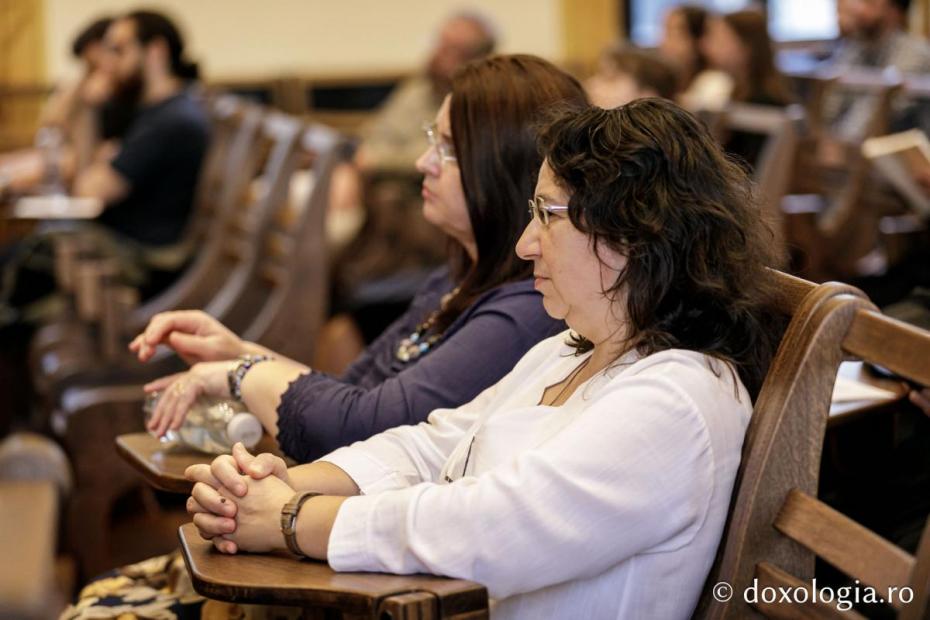 Dezbatere publică în cadrul IBMF - „Cântărețul bisericesc în actualitate” / Foto: Oana Nechifor