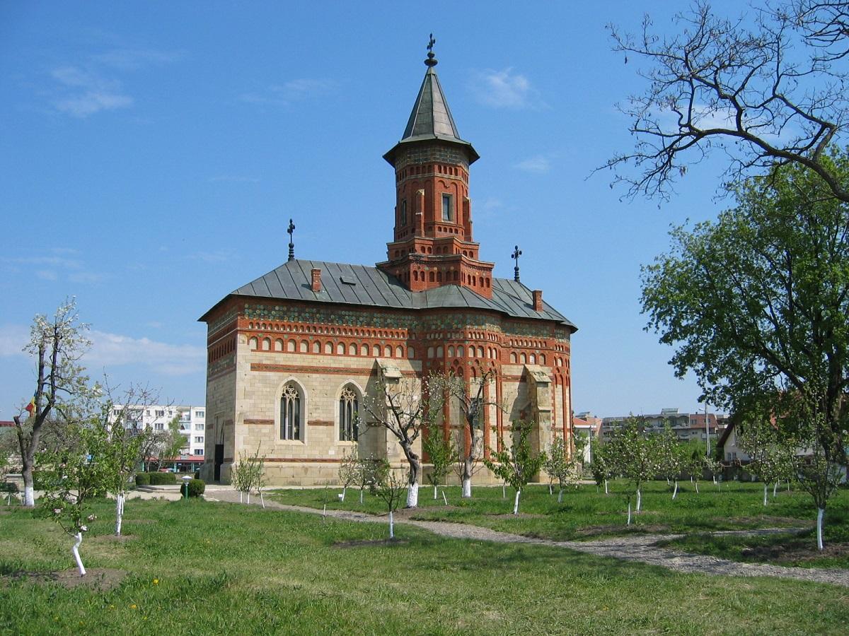 Biserica - exterior