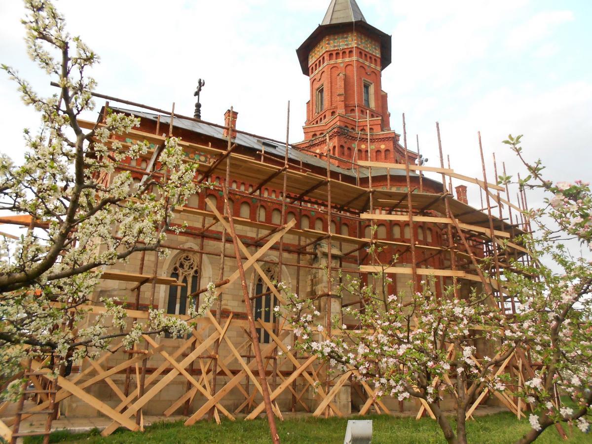 Restaurare - șarpanta și învelitoare biserica 