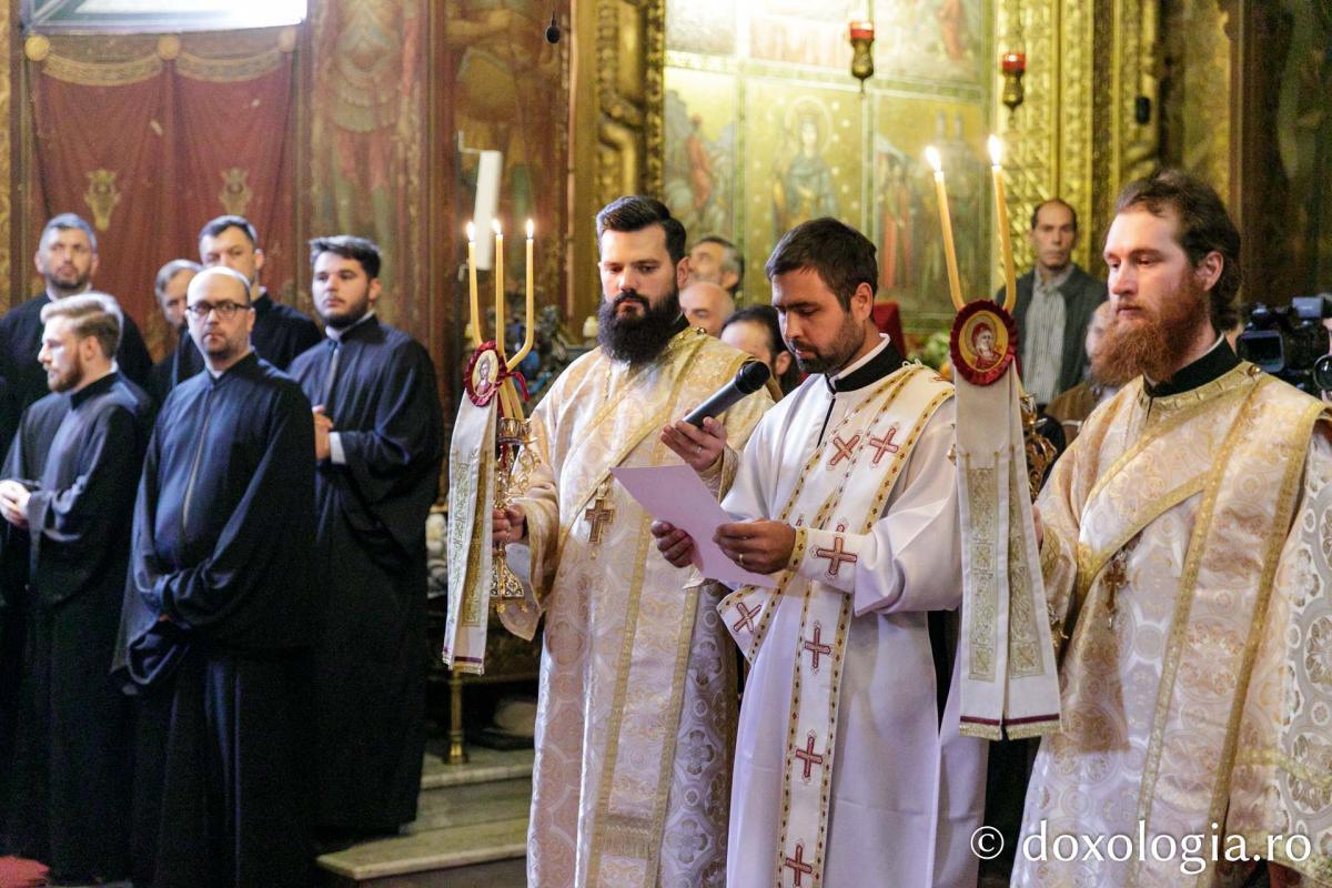 Liturghie Arhierească în debutul celei de-a șasea ediții a Festivalului de Muzică Bizantină de la Iași / Foto: pr. Silviu Cluci